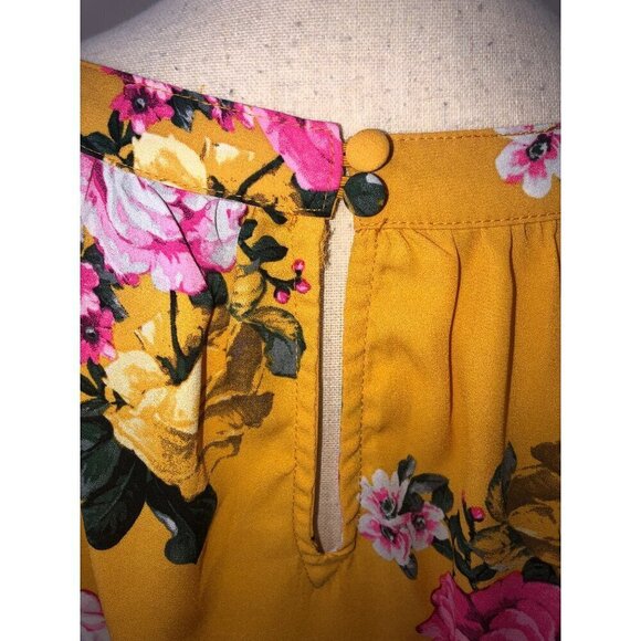 Torrid Top Size 2 2X Georgette High Neck Tank Yellow Pink Floral Asymmetrical - Picture 6 of 12